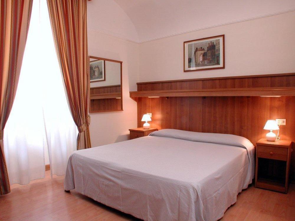 روما Hotel Altavilla 9 الغرفة الصورة